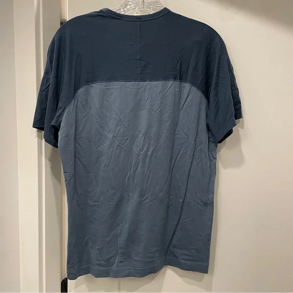 lululemon Fundamental Raglan Short Sleeve - Picture 2 of 3